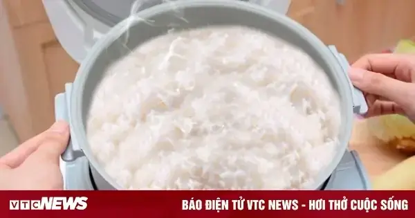 Nồi Cơm Không Chín Đều Tượng Trưng Cho Sự Hao Hụt Tài Chính