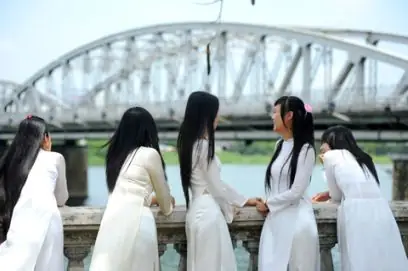 Những Cột Mốc Và Bước Ngoặt Nào Đã Thay Đổi Dòng Chảy Vận Mệnh Dân Tộc? Những Cột Mốc Và Bước Ngoặt Nào Đã Thay Đổi Dòng Chảy Vận Mệnh Dân Tộc?