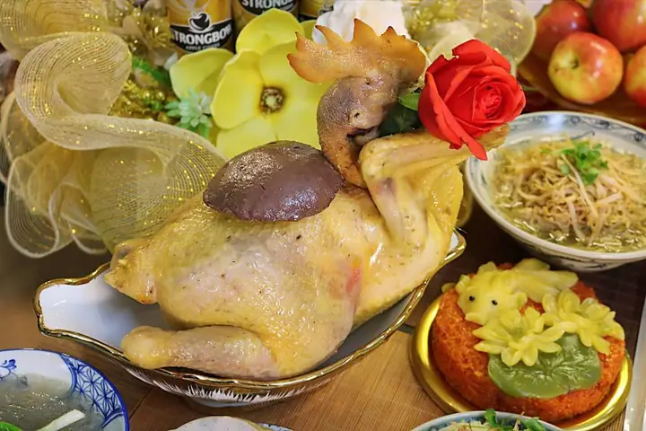 Gà Cúng Giao Thừa Có Chặt Được Không? Giải Đáp Chuẩn Phong Thủy Gà Cúng Giao Thừa Có Chặt Được Không? Giải Đáp Chuẩn Phong Thủy
