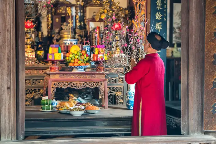 Gà Cúng Ngoài Sản Quay Hướng Nào? Hướng Dẫn Đặt Đầu Gà Chuẩn Phong Thủy Gà Cúng Ngoài Sản Quay Hướng Nào? Hướng Dẫn Đặt Đầu Gà Chuẩn Phong Thủy