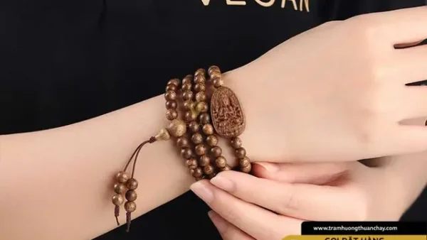 Giải Mã Giấc Mơ Bắt Được Nhiều Tôm: Điềm Báo Lành Hay Dữ Và Con Số May Mắn