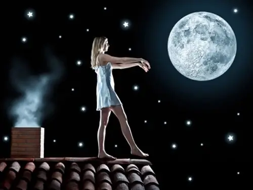 Giấc Mơ Bị Ngã Từ Trên Cao Xuống Là Hiện Tượng Gì Và Có Ý Nghĩa Như Thế Nào?