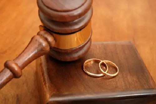 Giải Mã Giấc Mơ Có Người Cầu Hôn: Điềm Báo Lành Hay Dữ Và Ý Nghĩa Tâm Lý Ẩn Giấu