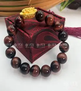 Giải Mã Giấc Mơ Thấy Hai Con Rắn Màu Đỏ Mang Điềm Báo Gì Cho Cuộc Sống?