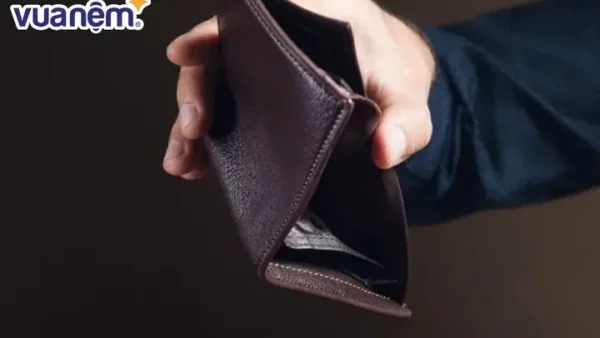 Giải Mã Giấc Mơ Thấy Ăn Trộm Tiền Là Điềm Gì, Hên Hay Xui Và Con Số May Mắn?