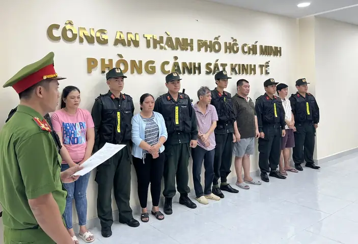 Giải Mã Giấc Mơ Thấy Buôn Lậu Trẻ Con Có Ý Nghĩa Gì Và Điềm Báo Tâm Lý Ra Sao? Giải Mã Giấc Mơ Thấy Buôn Lậu Trẻ Con Có Ý Nghĩa Gì Và Điềm Báo Tâm Lý Ra Sao?