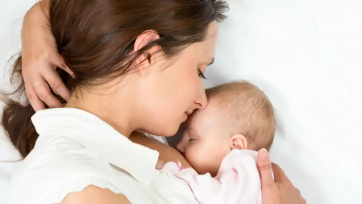 Điềm Báo Khi Mơ Thấy Cho Bé Trai, Bé Gái Hoặc Cặp Song Sinh Bú Sữa Điềm Báo Khi Mơ Thấy Cho Bé Trai, Bé Gái Hoặc Cặp Song Sinh Bú Sữa