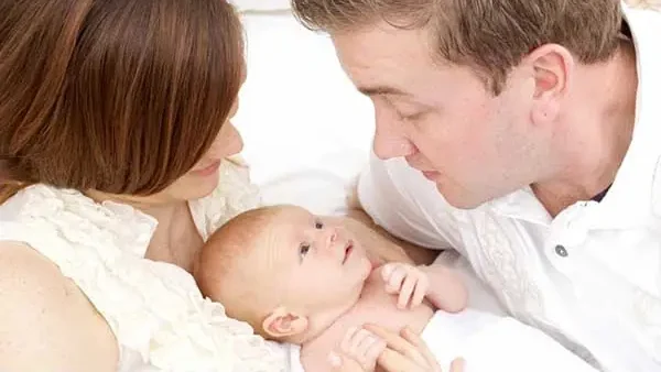 Giải Mã Giấc Mơ Thấy Người Khác Sinh Em Bé: Điềm Báo Lành Hay Dữ?