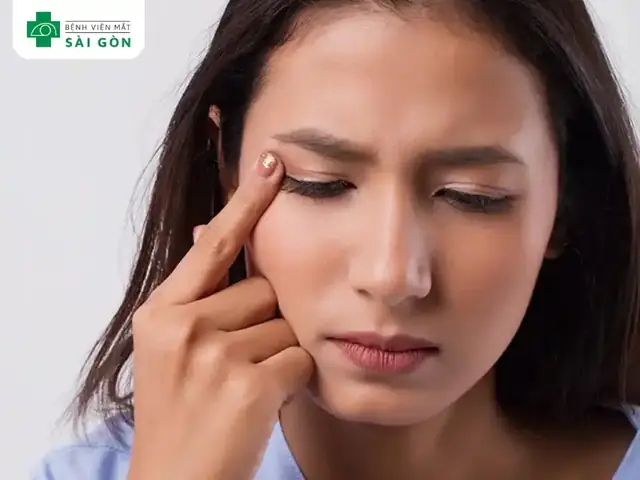 Co Giật Mí Mắt Kéo Dài Có Thể Là Triệu Chứng Của Bệnh Gì? Co Giật Mí Mắt Kéo Dài Có Thể Là Triệu Chứng Của Bệnh Gì?