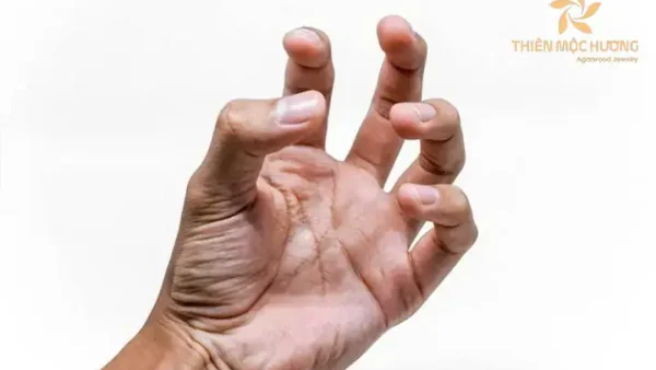 Giải Mã Giật Ngón Tay Út Là Điềm Gì? Góc Nhìn Tâm Linh Và Y Khoa