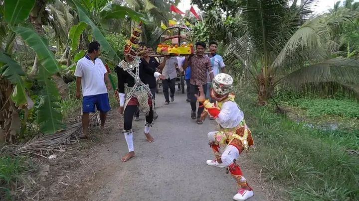 Hình Ảnh Lễ Cúng Neak Ta Của Người Khmer: Nét Đẹp Văn Hóa Tín Ngưỡng Độc Đáo