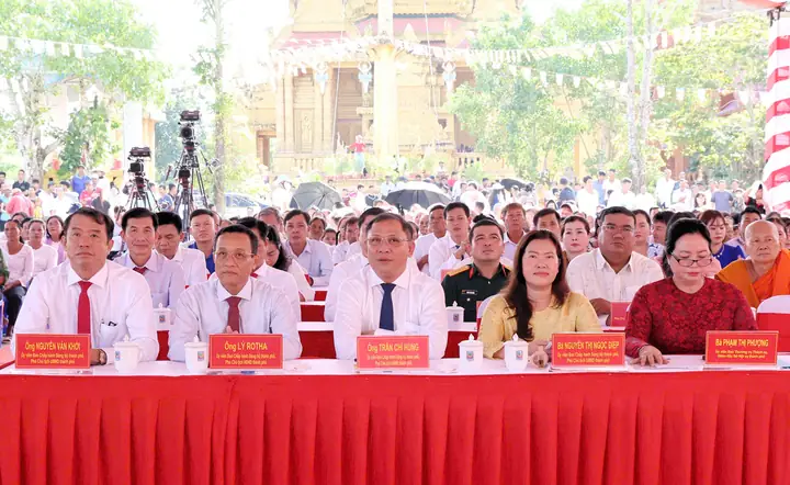 100+ Hình Ảnh Lễ Cúng Ông Bà Người Khmer Đẹp Mê Hồn 100+ Hình Ảnh Lễ Cúng Ông Bà Người Khmer Đẹp Mê Hồn