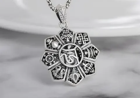 Ý Nghĩa Hình Bát Báu Cúng Dường Trong Phật Giáo Là Gì?