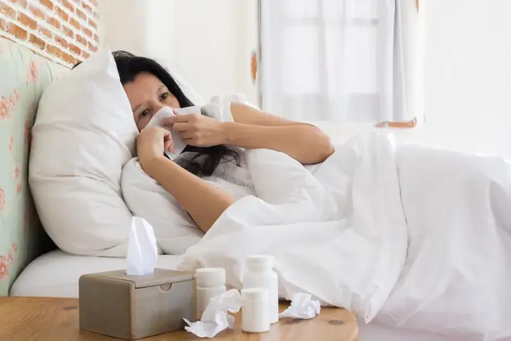Khi Bị Cảm Cúm Có Nên Uống Thuốc Kháng Sinh Không Và Những Lưu Ý Quan Trọng Cần Biết