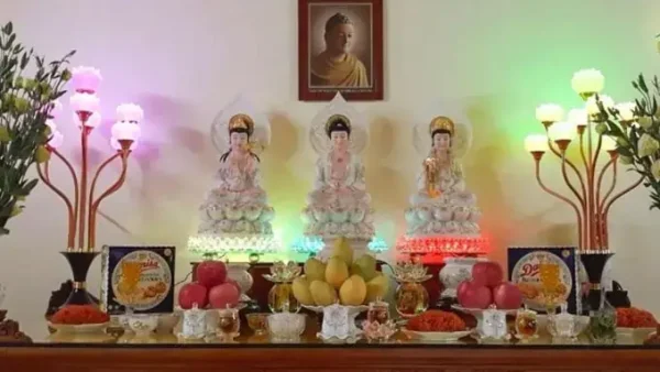 Hướng Dẫn Chi Tiết Cách Làm Mâm Cơm Cúng Phật Đúng Pháp Và Trang Nghiêm