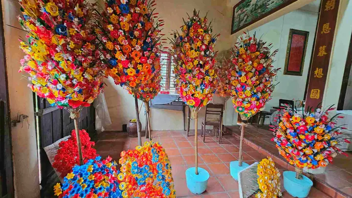 Hướng Dẫn Cách Làm Hoa Giấy Thờ Cúng Truyền Thống Mang Đậm Nét Đẹp Văn Hóa Tâm Linh Hướng Dẫn Cách Làm Hoa Giấy Thờ Cúng Truyền Thống Mang Đậm Nét Đẹp Văn Hóa Tâm Linh