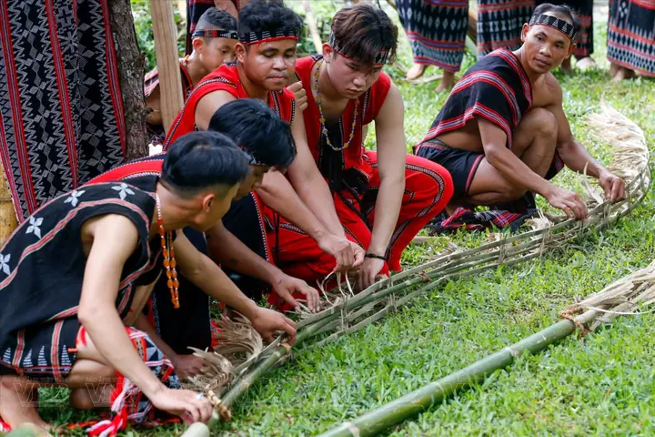 Hướng Dẫn Cách Làm Lễ Cúng Thần Rừng: Nét Văn Hóa Tạ Ơn Tự Nhiên Và Các Nghi Thức Truyền Thống Hướng Dẫn Cách Làm Lễ Cúng Thần Rừng: Nét Văn Hóa Tạ Ơn Tự Nhiên Và Các Nghi Thức Truyền Thống