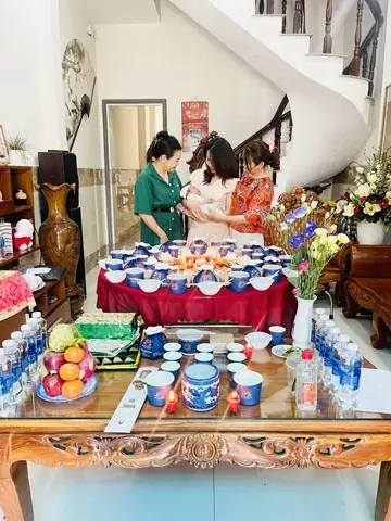 Làm Mâm Cơm Cúng Đầy Tháng Cho Bé Được Không? Giải Đáp Thắc Mắc & Gợi Ý Chi Tiết