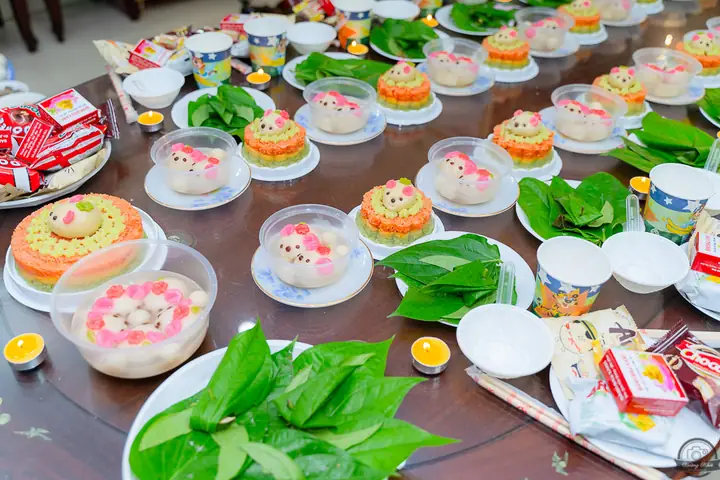 Làm Mâm Cơm Cúng Đầy Tháng Cho Bé Được Không? Giải Đáp Thắc Mắc & Gợi Ý Chi Tiết
