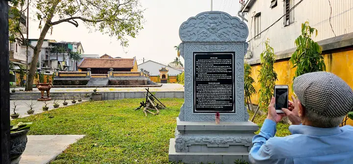 Lễ Cúng Âm Hồn Ở Huế: Nguồn Gốc Lịch Sử Bi Hùng Và Nét Đẹp Văn Hóa Tâm Linh Xứ Cố Đô Lễ Cúng Âm Hồn Ở Huế: Nguồn Gốc Lịch Sử Bi Hùng Và Nét Đẹp Văn Hóa Tâm Linh Xứ Cố Đô