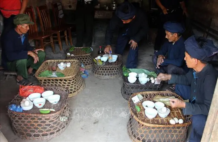 Lễ Cúng Bản Của Người Hà Nội: Nguồn Gốc, Ý Nghĩa Và Nghi Thức Truyền Thống Độc Đáo Lễ Cúng Bản Của Người Hà Nội: Nguồn Gốc, Ý Nghĩa Và Nghi Thức Truyền Thống Độc Đáo