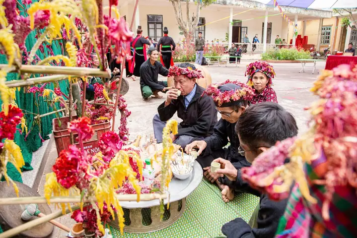 Lễ Cúng Bản Người Si La: Ý Nghĩa, Nghi Thức Và Giá Trị Văn Hóa Cổ Xưa