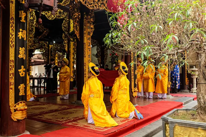Hướng Dẫn Chi Tiết Lễ Cúng Bia Bà: Sắm Lễ Vật, Cách Khấn Và Kinh Nghiệm Đi Lễ Linh Thiêng Hướng Dẫn Chi Tiết Lễ Cúng Bia Bà: Sắm Lễ Vật, Cách Khấn Và Kinh Nghiệm Đi Lễ Linh Thiêng