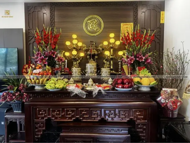 Lễ Cúng Đệ Bát Hương Lên Bàn Thờ: Hướng Dẫn Sắm Lễ Và Thực Hiện Nghi Thức An Vị Chuẩn Phong Thủy Lễ Cúng Đệ Bát Hương Lên Bàn Thờ: Hướng Dẫn Sắm Lễ Và Thực Hiện Nghi Thức An Vị Chuẩn Phong Thủy