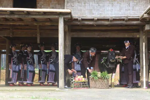 Lễ Cúng Hồn Người Sống Là Gì? Khám Phá Phong Tục Văn Hóa Tâm Linh Độc Đáo Lễ Cúng Hồn Người Sống Là Gì? Khám Phá Phong Tục Văn Hóa Tâm Linh Độc Đáo
