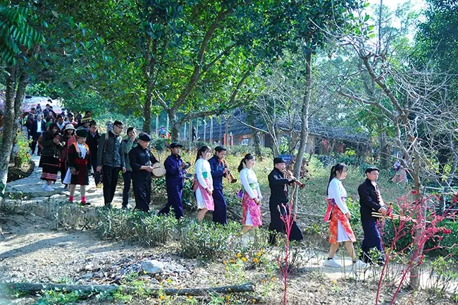 Lễ Cúng Người H'mông Gồm Những Gì? Ý Nghĩa Và Các Nghi Lễ Quan Trọng Lễ Cúng Người H'mông Gồm Những Gì? Ý Nghĩa Và Các Nghi Lễ Quan Trọng