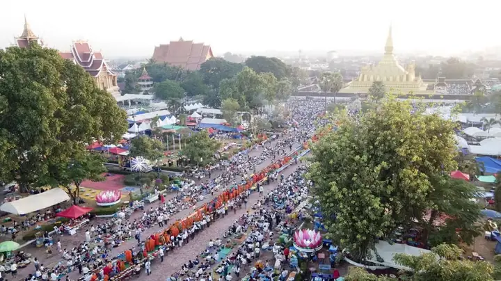 Tìm Hiểu Về Nghi Lễ Cúng Phật Ở Lào Và Những Nét Văn Hóa Tâm Linh Độc Đáo Tìm Hiểu Về Nghi Lễ Cúng Phật Ở Lào Và Những Nét Văn Hóa Tâm Linh Độc Đáo