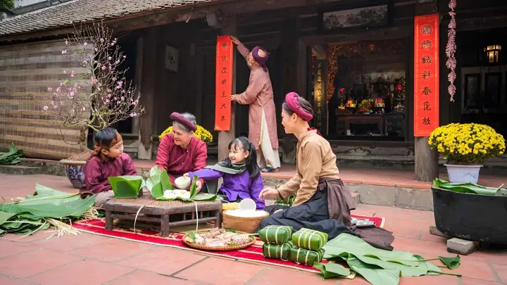 Lễ Cúng Ra Mắt Ông Bà Tổ Tiên Ngày Tết: Ý Nghĩa, Mâm Cỗ Và Văn Khấn Chi Tiết Lễ Cúng Ra Mắt Ông Bà Tổ Tiên Ngày Tết: Ý Nghĩa, Mâm Cỗ Và Văn Khấn Chi Tiết