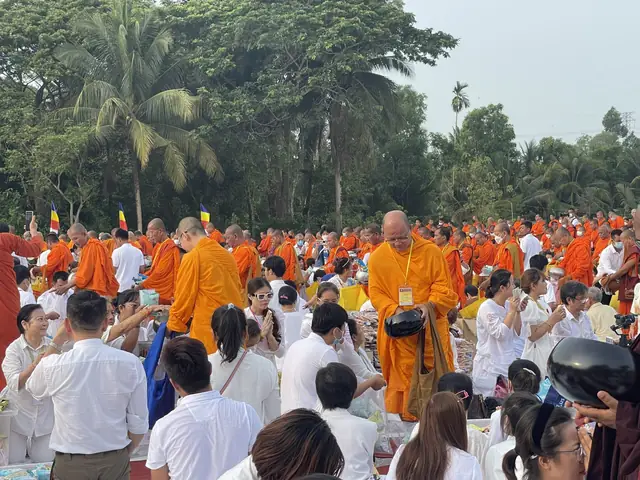Lễ Đặt Bát Hội Cúng Dường Chư Tăng 5 Nước: Ý Nghĩa Thù Thắng Và Nghi Thức Hành Trì Đúng Chuẩn