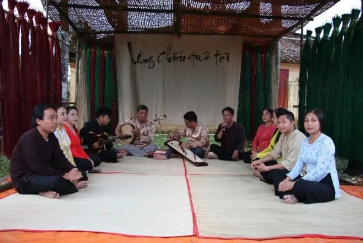 Lễ Hội Cúng Đình Định Yên: Nguồn Gốc, Lịch Sử Và Không Gian Văn Hóa Miền Tây