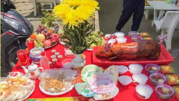 Lễ Vật Cúng Chúng Sinh Đầu Năm: Danh Sách Chuẩn Bị Đầy Đủ Và Cách Thực Hiện Đúng Nghi Thức Cho Gia Chủ