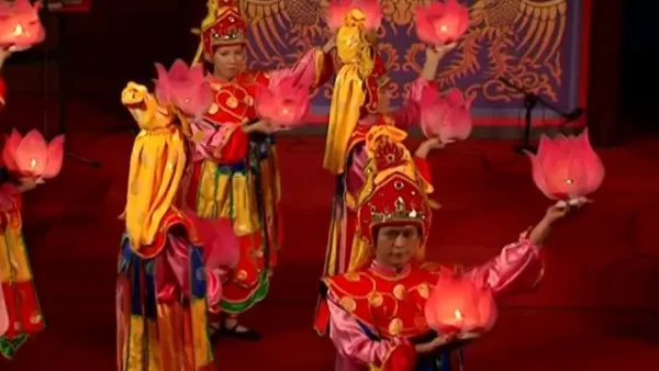 Lục Cúng Hoa Đăng Là Gì? Khám Phá Nguồn Gốc Và Ý Nghĩa Vũ Khúc Cung Đình Huế