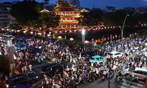 Lục Cúng Hoa Đăng Mới Nhất 2027: Nguồn Gốc, Ý Nghĩa Và Các Nghi Lễ Phật Giáo Đặc Sắc