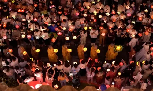 Lục Cúng Hoa Đăng Mới Nhất 2027: Nguồn Gốc, Ý Nghĩa Và Các Nghi Lễ Phật Giáo Đặc Sắc
