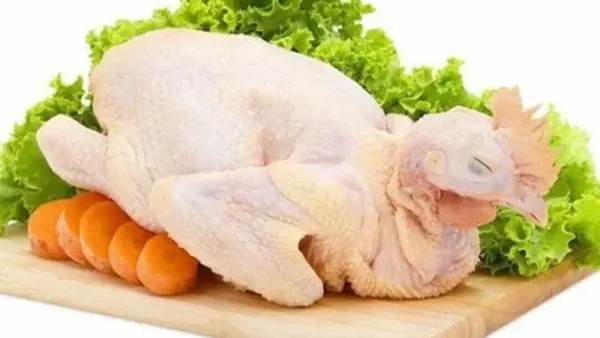 Cách Luộc Gà Cúng Mùng 3 Vàng Óng, Căng Bóng, Không Nứt Da Cho Mâm Lễ Trọn Vẹn