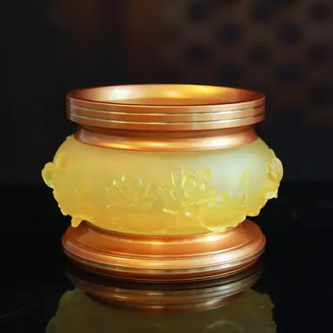 Lý Hương Thờ Cúng Là Gì? Ý Nghĩa Và Cách Bố Trí Bát Hương Trên Bàn Thờ Đúng Chuẩn Lý Hương Thờ Cúng Là Gì? Ý Nghĩa Và Cách Bố Trí Bát Hương Trên Bàn Thờ Đúng Chuẩn