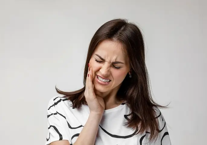 Má Phải Giật Có Phải Là Dấu Hiệu Sớm Của Bệnh Liệt Mặt Hay Co Giật Nửa Mặt Không? Má Phải Giật Có Phải Là Dấu Hiệu Sớm Của Bệnh Liệt Mặt Hay Co Giật Nửa Mặt Không?