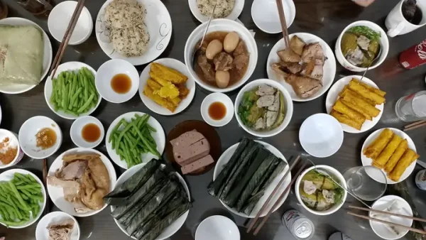 Gợi Ý Mâm Cơm Cúng Tất Niên Ngày Tết Đầy Đủ Và Chuẩn Phong Tục Truyền Thống