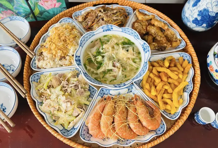 Gợi Ý Mâm Cơm Cúng Tất Niên Ngày Tết Đầy Đủ Và Chuẩn Phong Tục Truyền Thống Gợi Ý Mâm Cơm Cúng Tất Niên Ngày Tết Đầy Đủ Và Chuẩn Phong Tục Truyền Thống