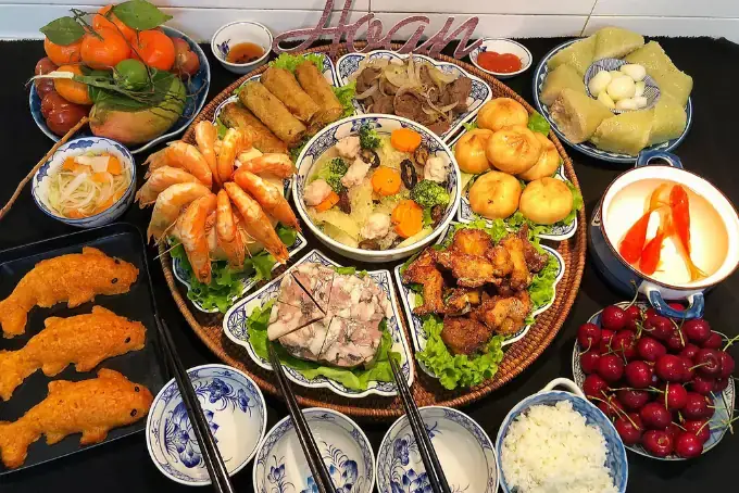 Mâm Cơm Cúng Ông Táo Của Người Huế: Hướng Dẫn Chuẩn Bị Lễ Vật Và Nghi Thức Trọn Vẹn