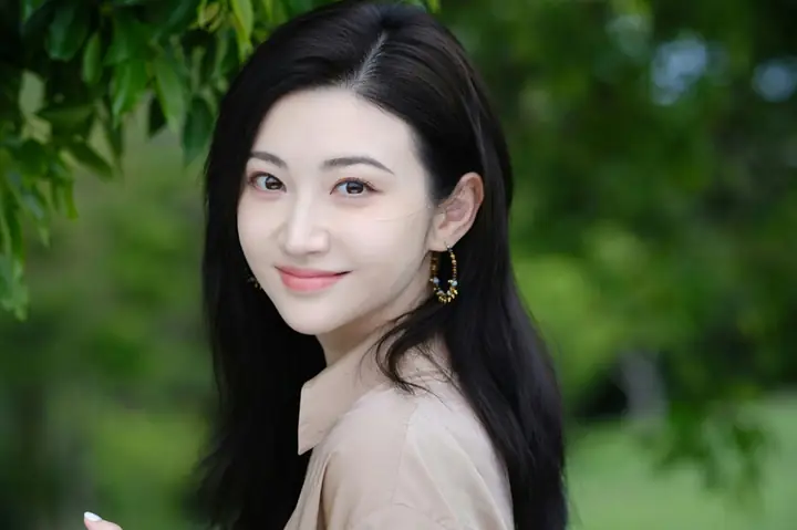 Mất Dép Điềm Báo Gì? Giải Mã Ý Nghĩa Giấc Mơ, Thực Tế Và Con Số May Mắn