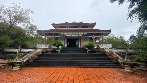 Miếu Bà Bình Long Có Cúng Sao Không? Giải Đáp Nghi Lễ Và Lịch Sử Ngôi Miếu Cổ