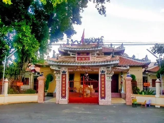 Miếu Bà Bình Long Có Cúng Sao Không? Giải Đáp Nghi Lễ Và Lịch Sử Ngôi Miếu Cổ Miếu Bà Bình Long Có Cúng Sao Không? Giải Đáp Nghi Lễ Và Lịch Sử Ngôi Miếu Cổ