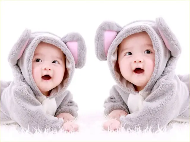 Mơ Thấy Mang Bầu Sinh Đôi 2 Bé Trai Nên Đánh Con Số Nào?