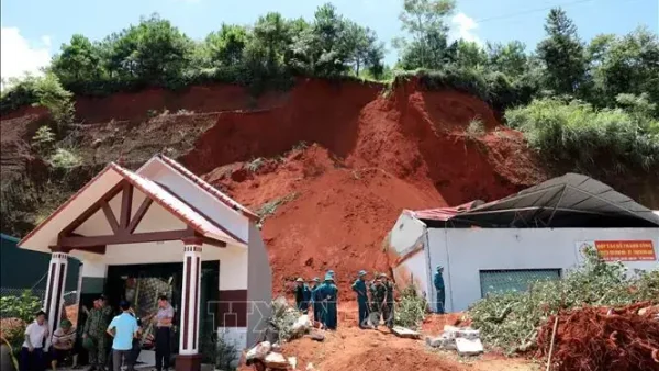 Mơ Thấy Bị Rơi Xuống Hố Đánh Con Gì? Giải Mã Điềm Báo Và Con Số May Mắn