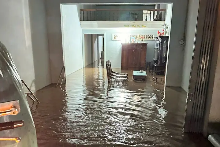 Mơ Thấy Nước Biển Dâng Cao Tràn Vào Nhà Là Điềm Báo Gì? Hung Hay Cát?